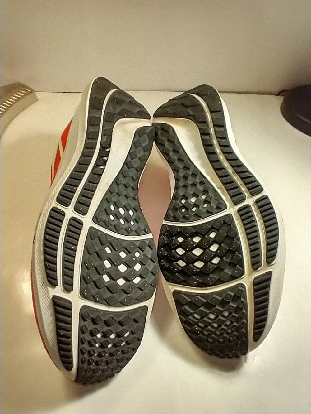Nike Air Zoom Pegasus 39 Orange Athletic Running Shoes Women's sz 11.